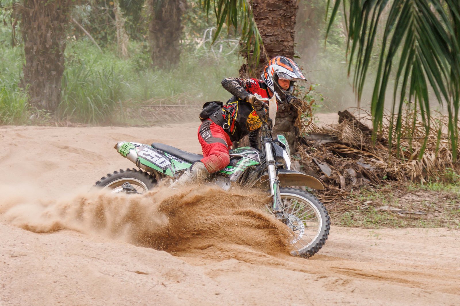 3 hour dirt bike tour Pattaya Thailand